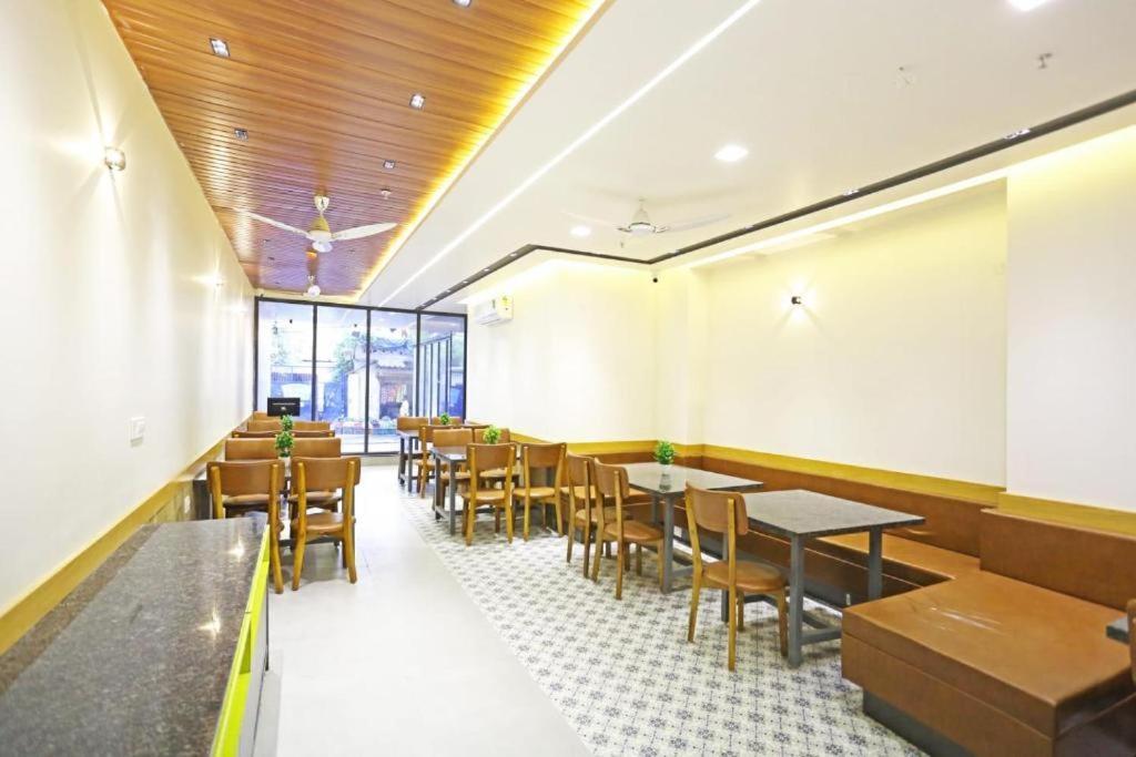 Hotel Almora Sky Near By Delhi International Airport With - Free Airport Pickup And Drop Νέο Δελχί Εξωτερικό φωτογραφία