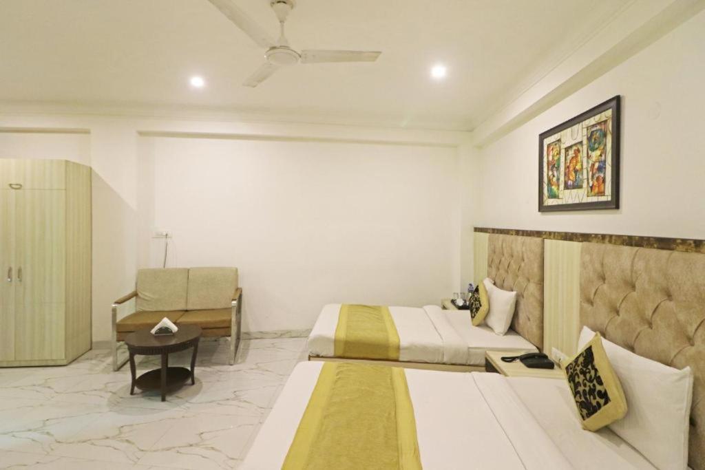 Hotel Almora Sky Near By Delhi International Airport With - Free Airport Pickup And Drop Νέο Δελχί Εξωτερικό φωτογραφία