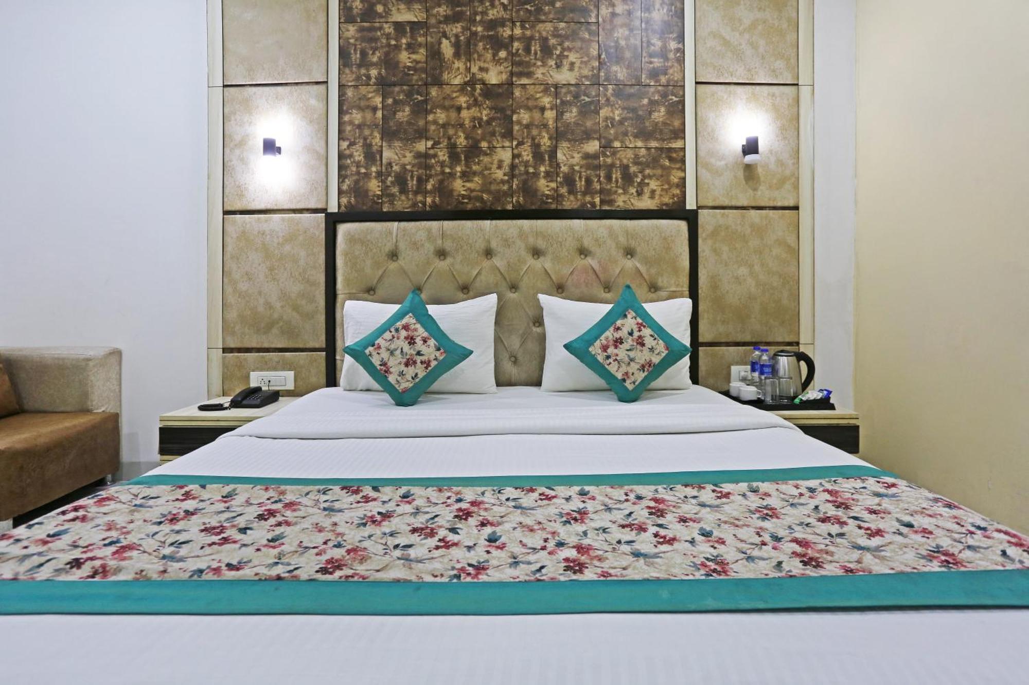 Hotel Almora Sky Near By Delhi International Airport With - Free Airport Pickup And Drop Νέο Δελχί Εξωτερικό φωτογραφία