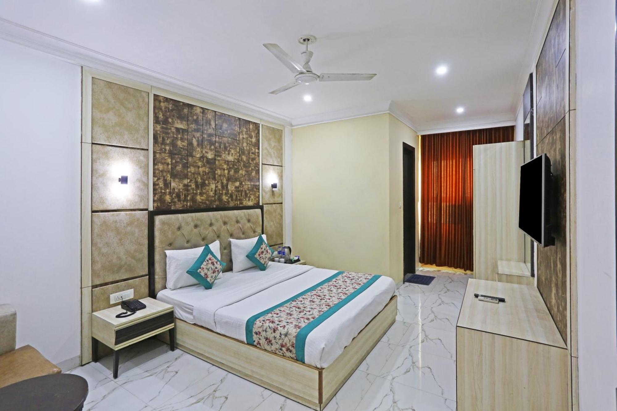 Hotel Almora Sky Near By Delhi International Airport With - Free Airport Pickup And Drop Νέο Δελχί Εξωτερικό φωτογραφία