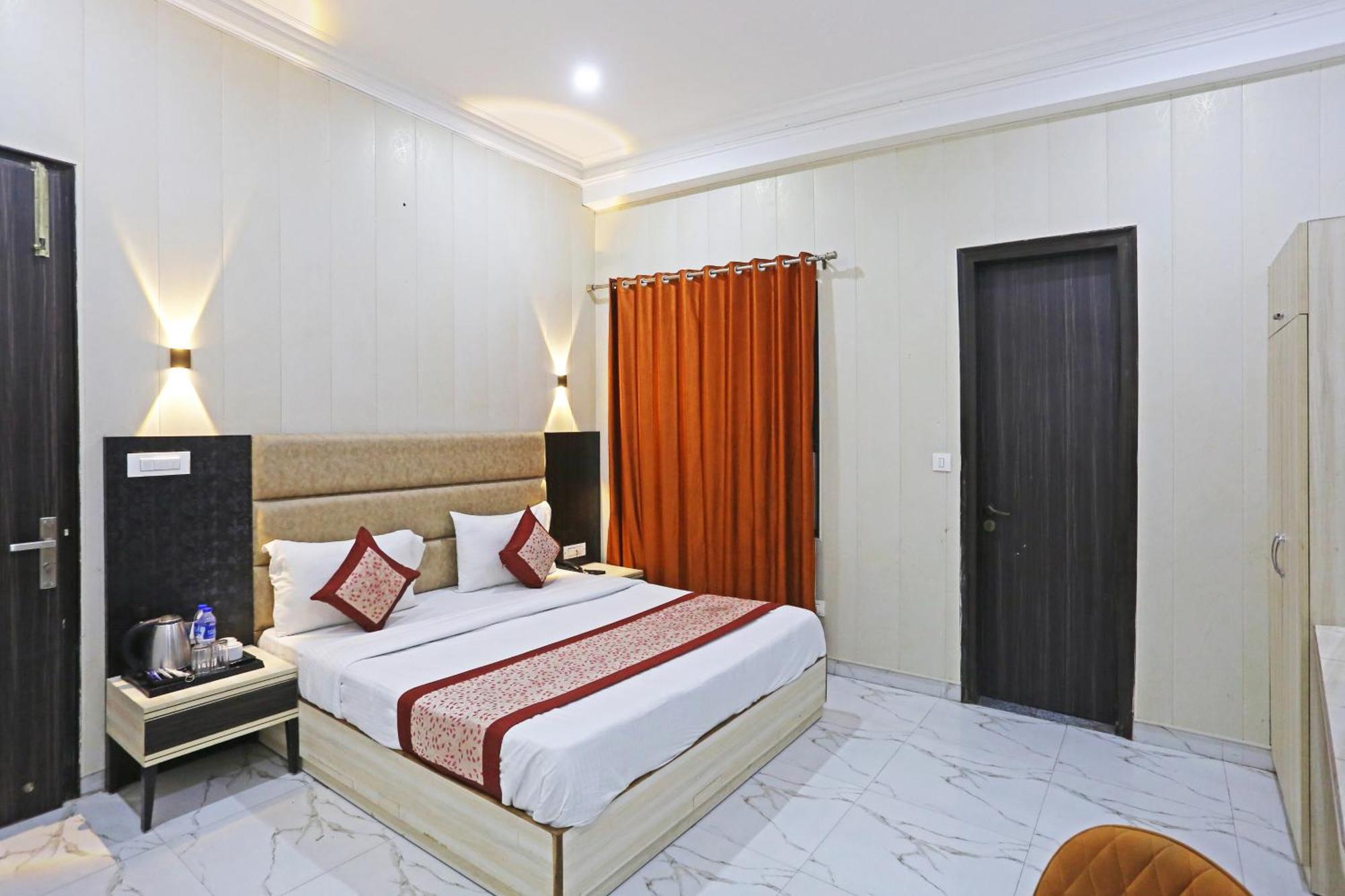 Hotel Almora Sky Near By Delhi International Airport With - Free Airport Pickup And Drop Νέο Δελχί Εξωτερικό φωτογραφία