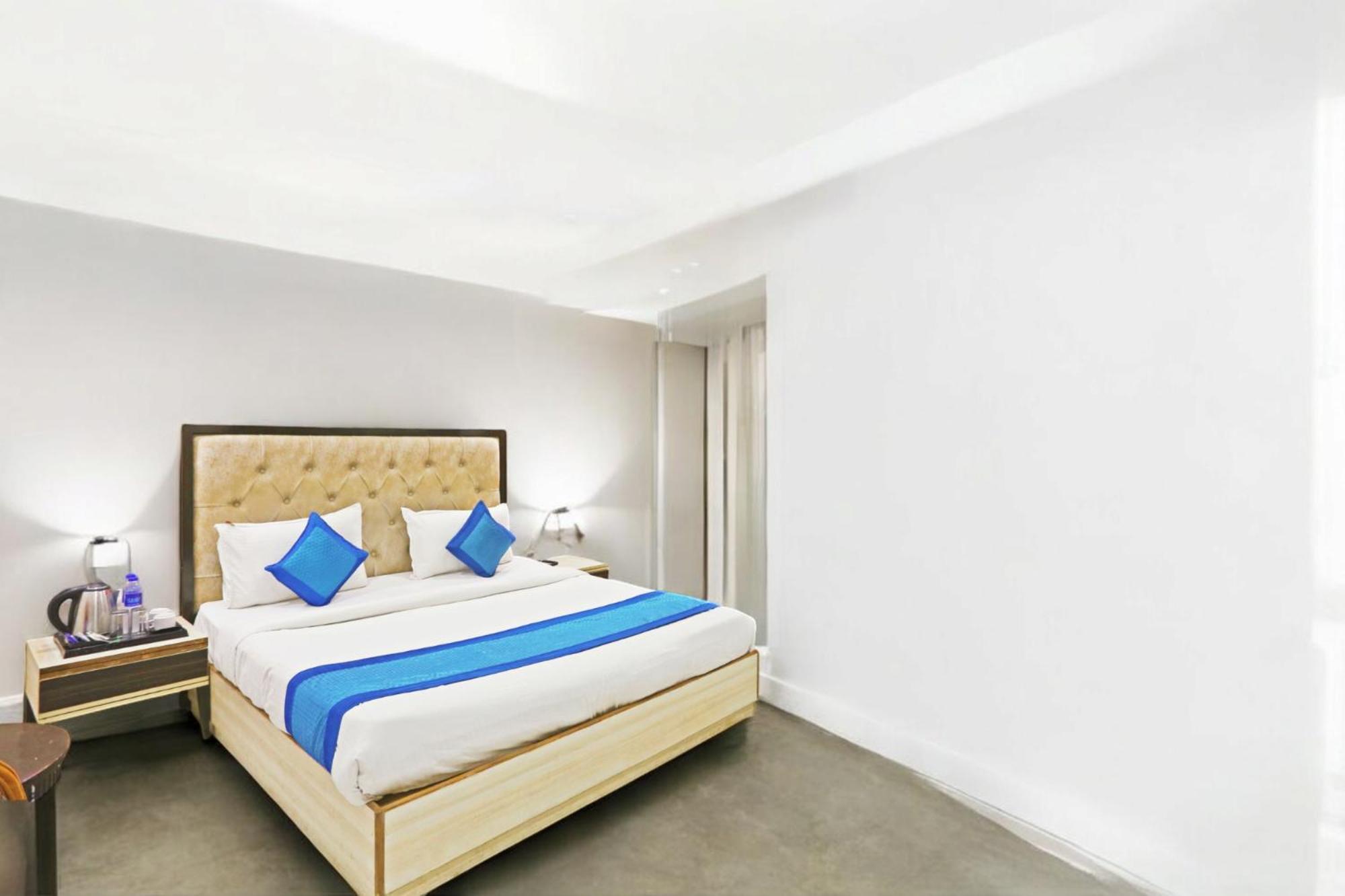 Hotel Almora Sky Near By Delhi International Airport With - Free Airport Pickup And Drop Νέο Δελχί Εξωτερικό φωτογραφία